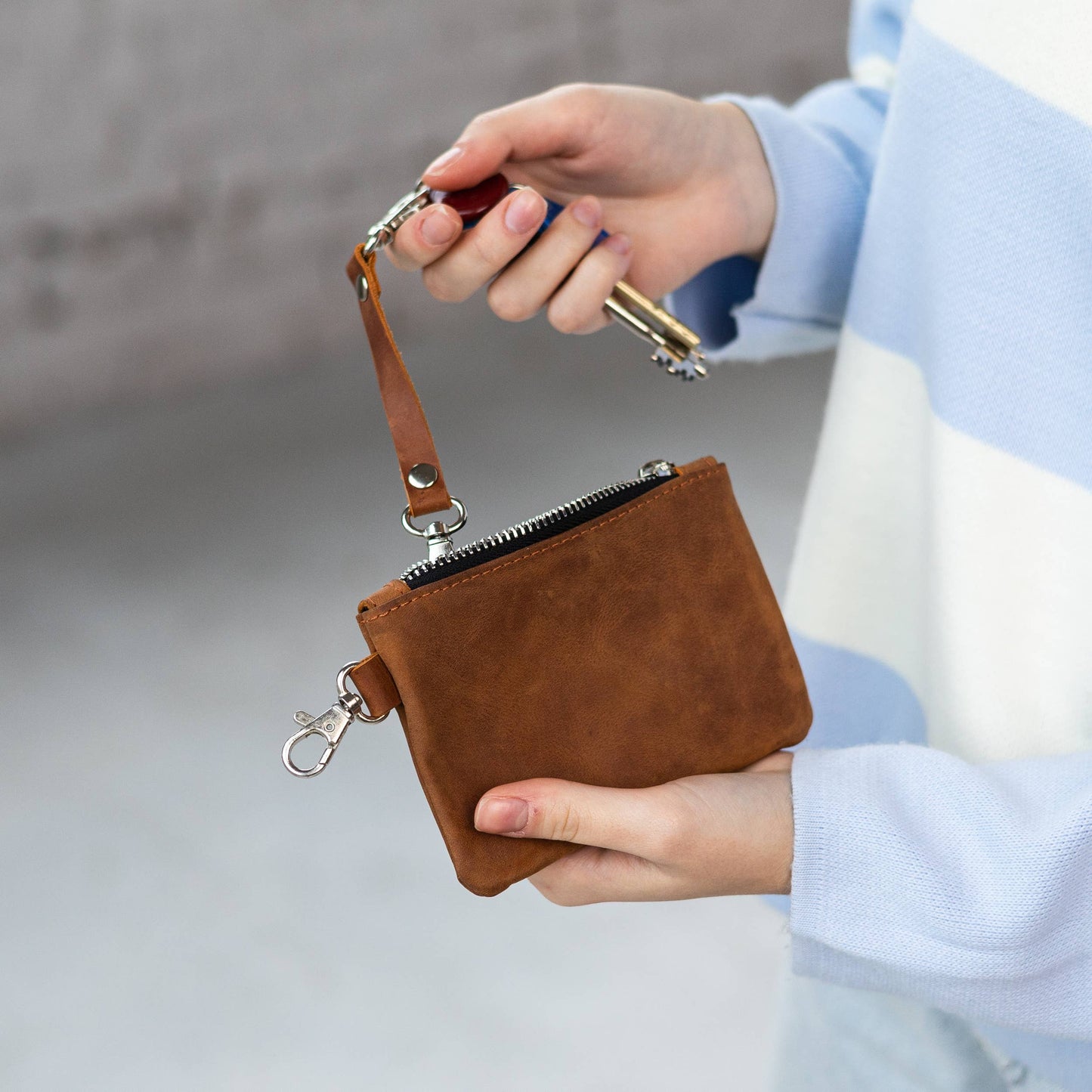 Leather zipper pouch keychain