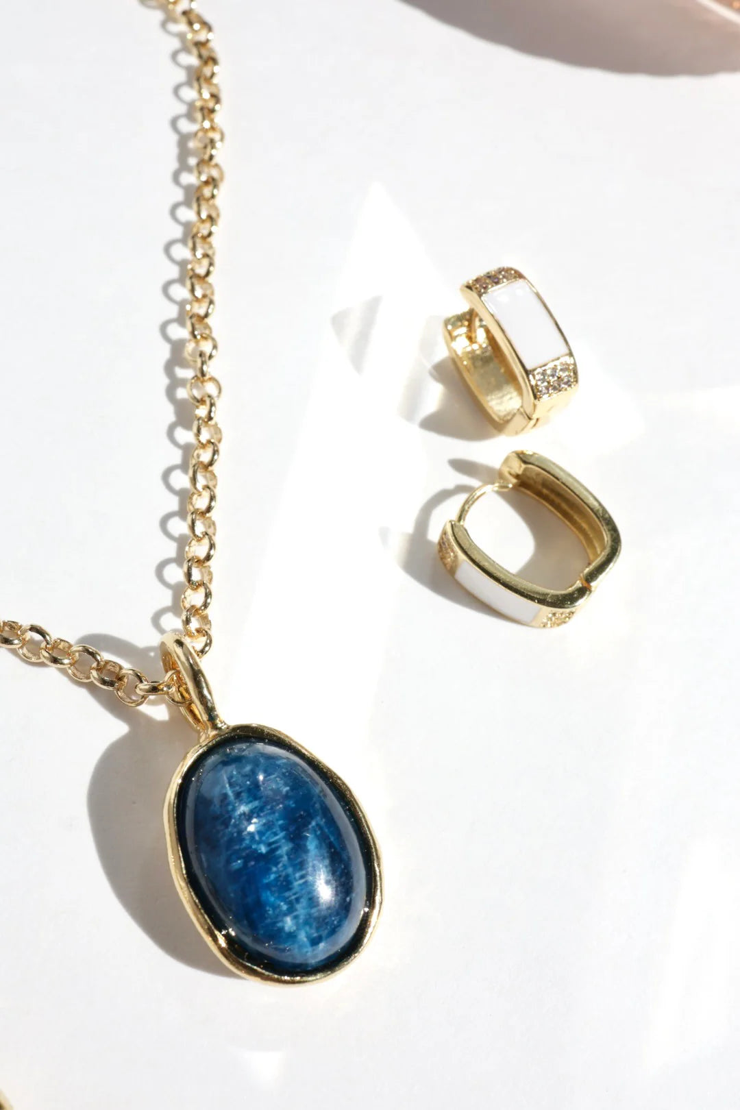 Apatite Roman Pendant Necklace