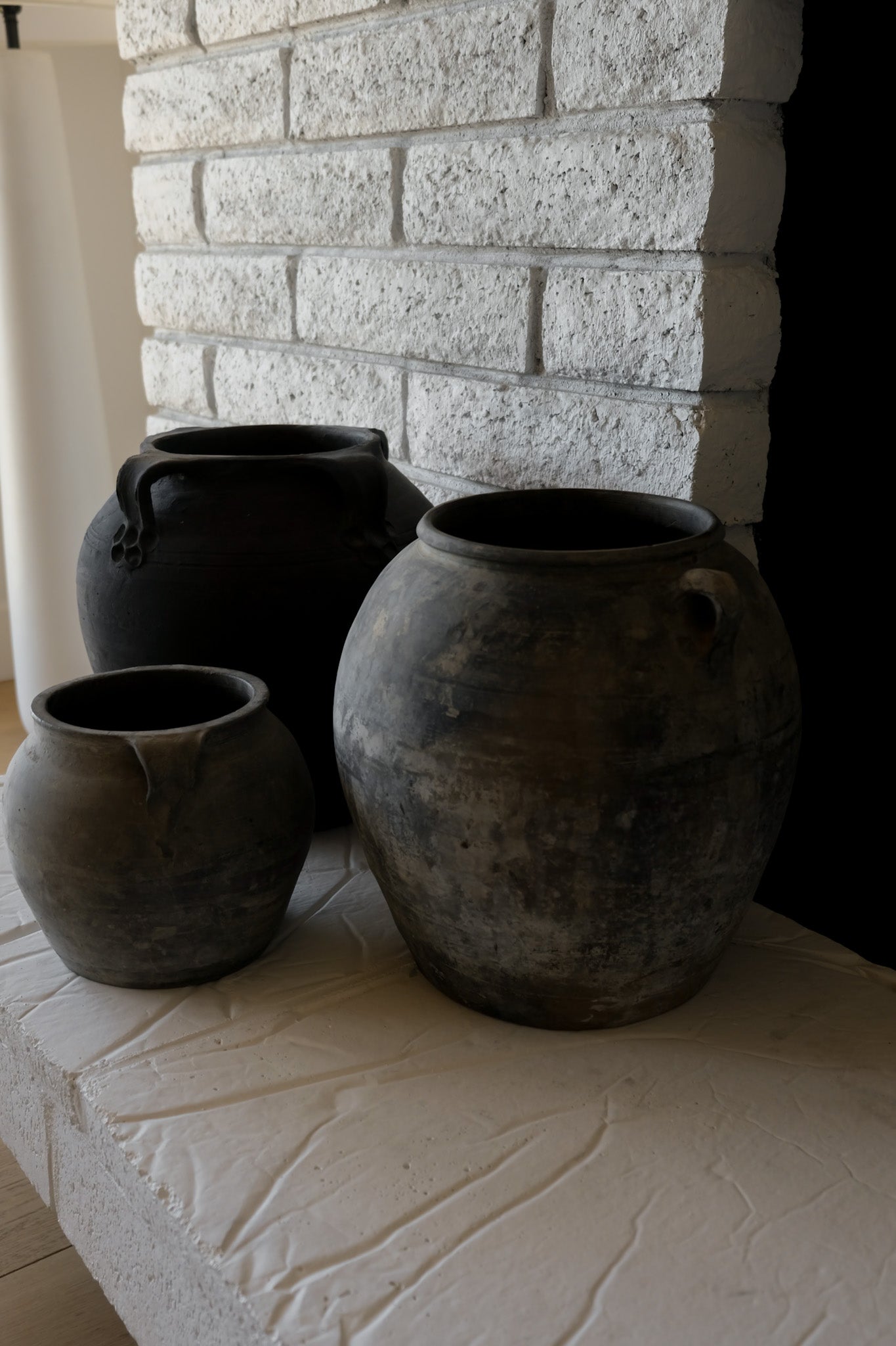 Big Chinese Vintage Clay Pot