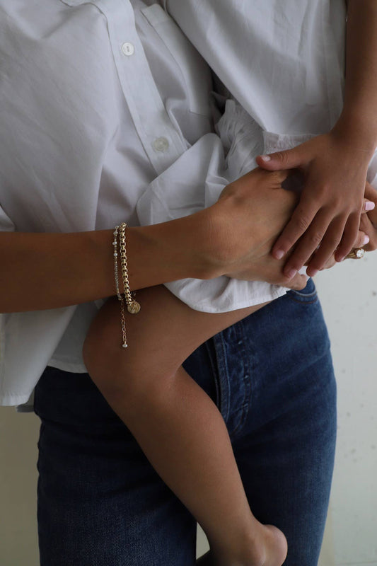 NOVA GOLD ROUND BOX CHAIN BRACELET