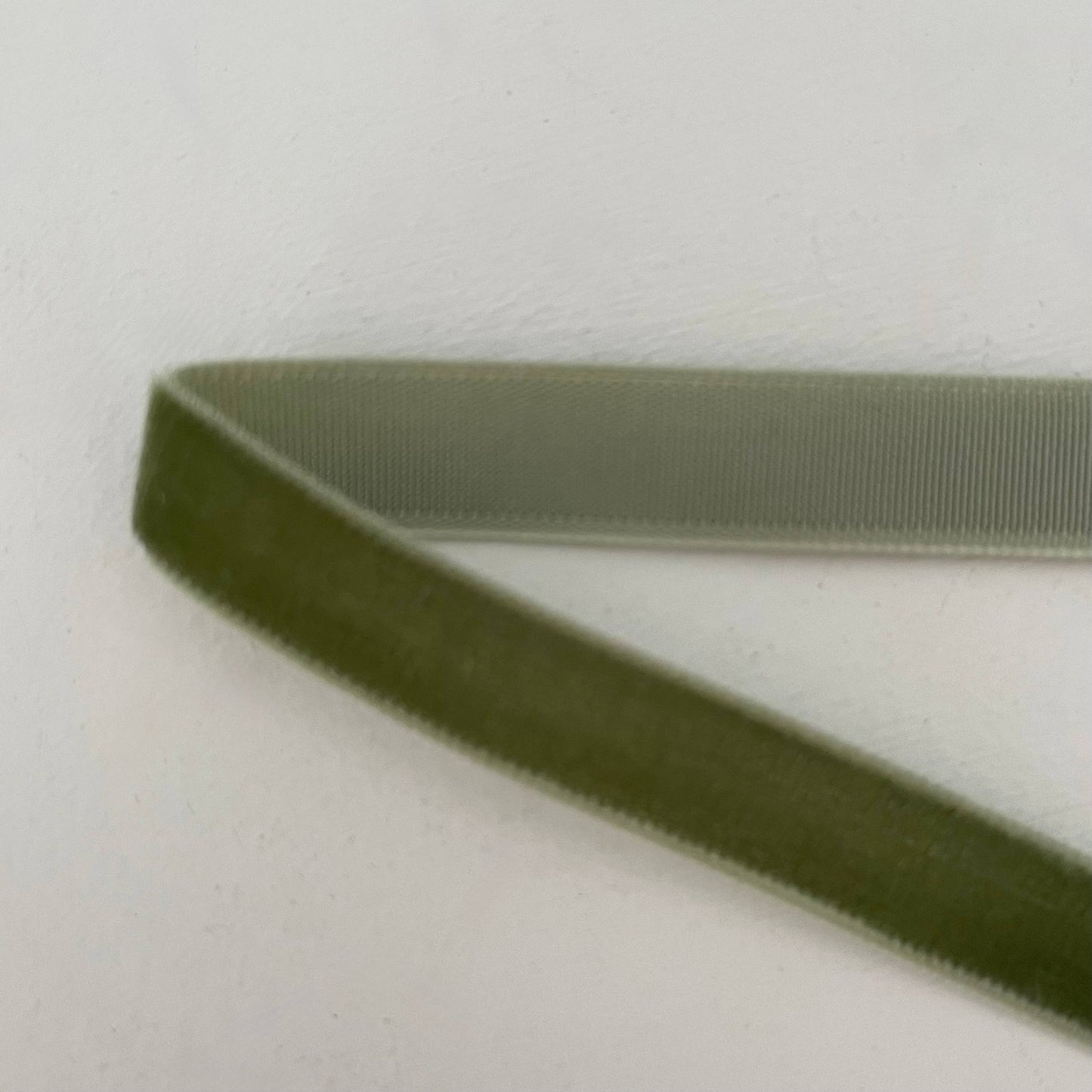 1 3/4"-2" brass flared bell ornament 16 colors velvet ribbon