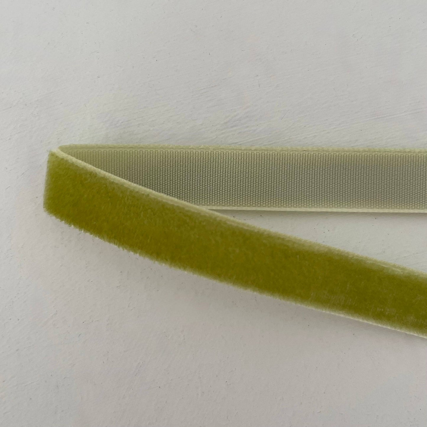 1 3/4"-2" brass flared bell ornament 16 colors velvet ribbon