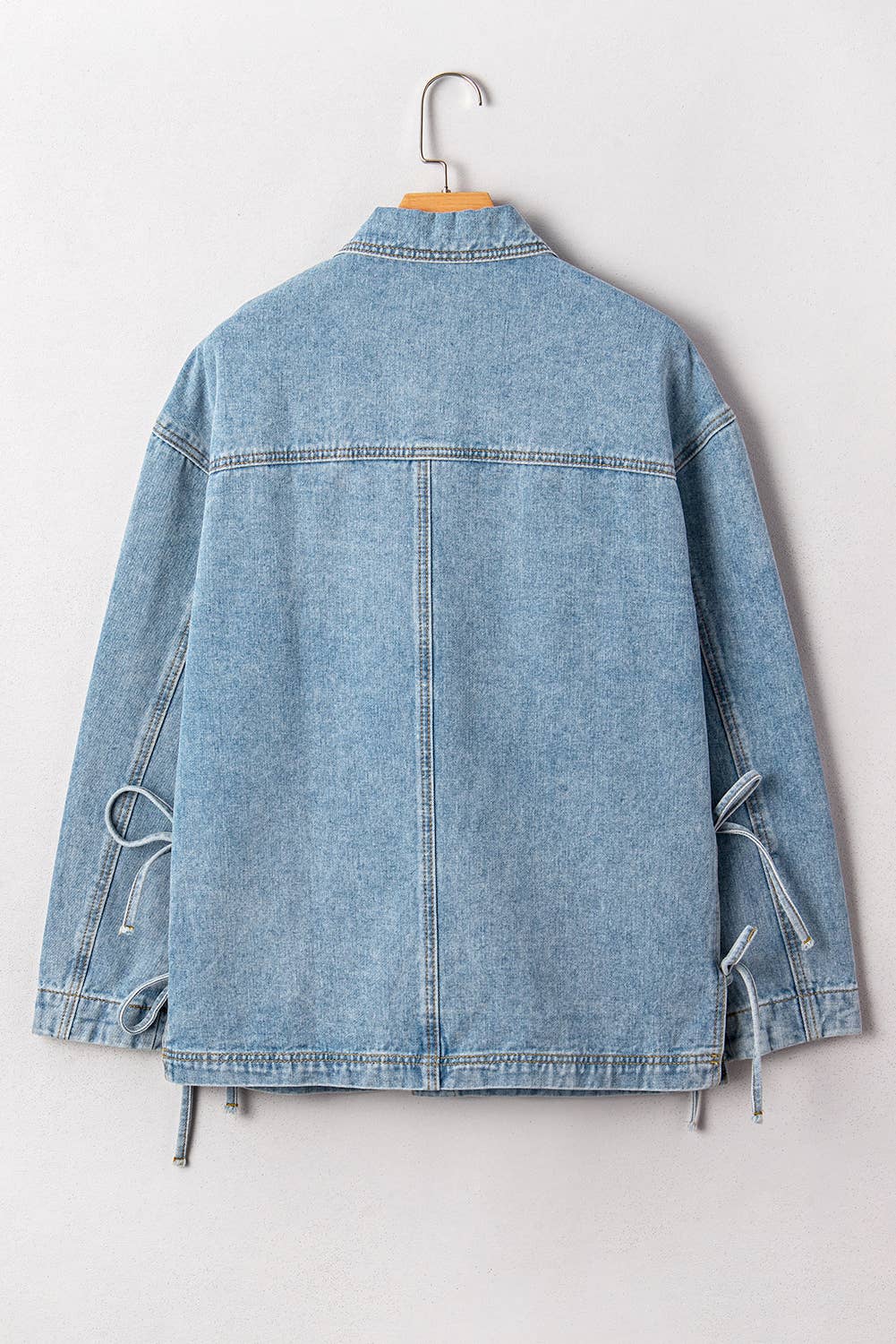 Multi Patched Pockets Side Boyfriend Style Denim Jacket