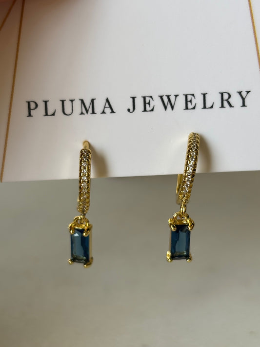 Blue baguette Huggies