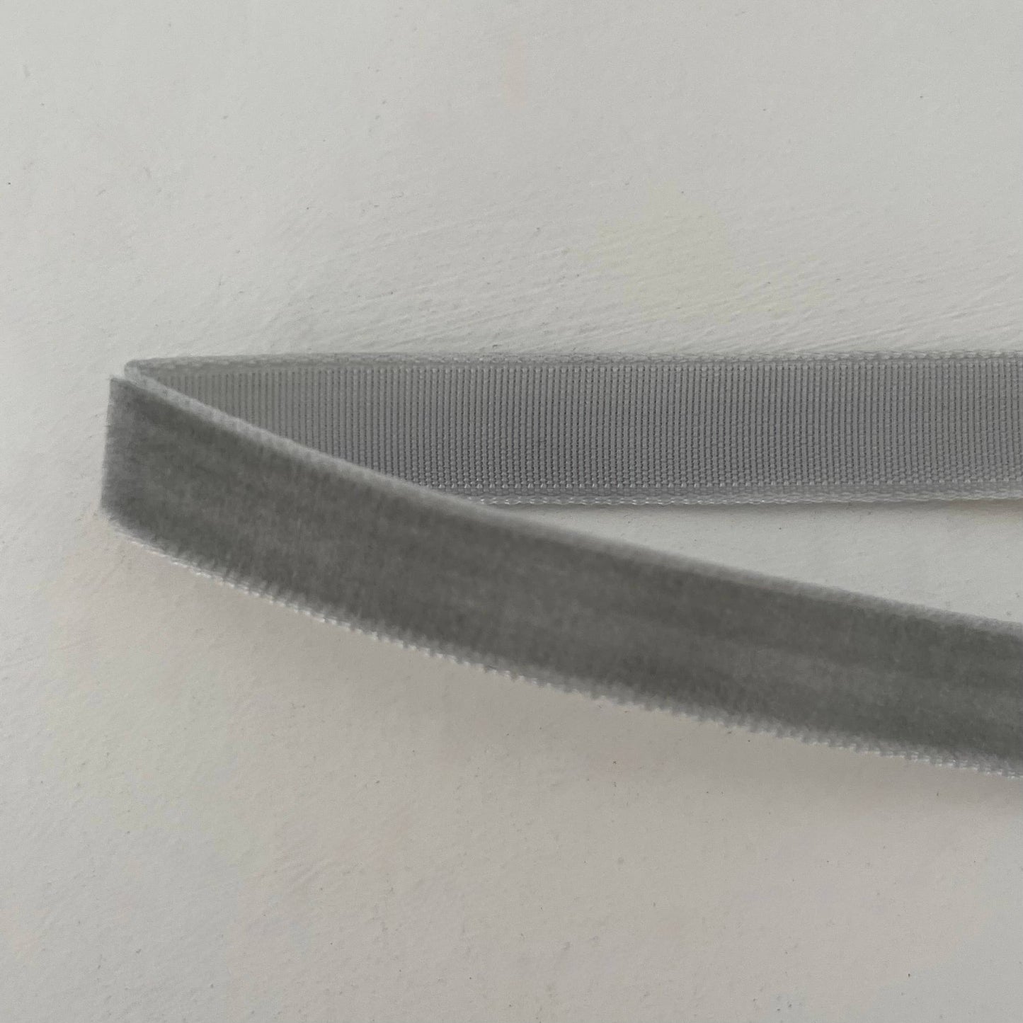 1 3/4"-2" brass flared bell ornament 16 colors velvet ribbon