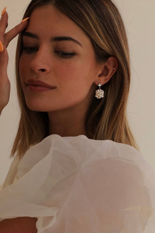 ELLE PEARL CLUSTER EARRINGS