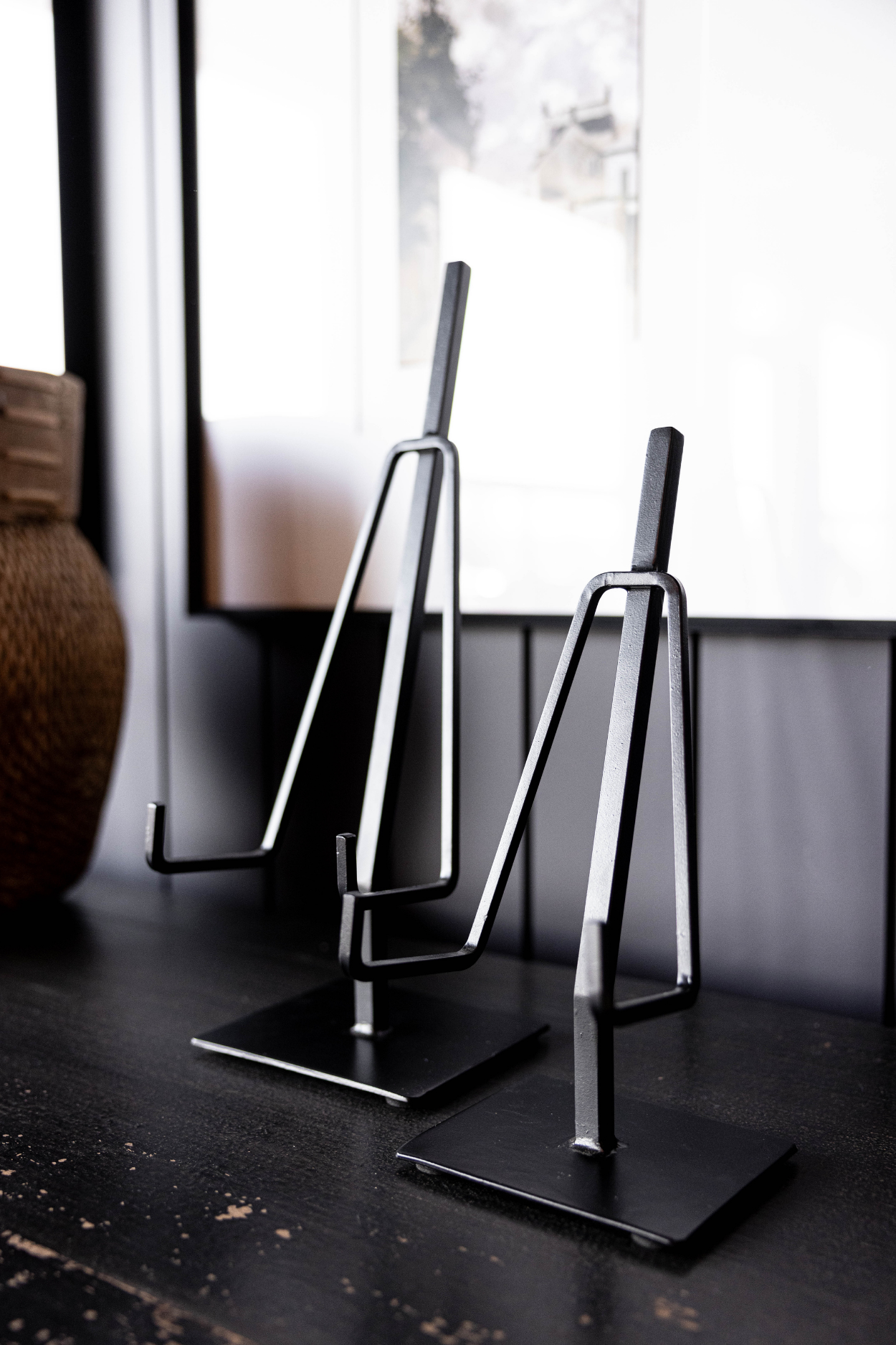 Easel Stand Dual Arm Black Iron